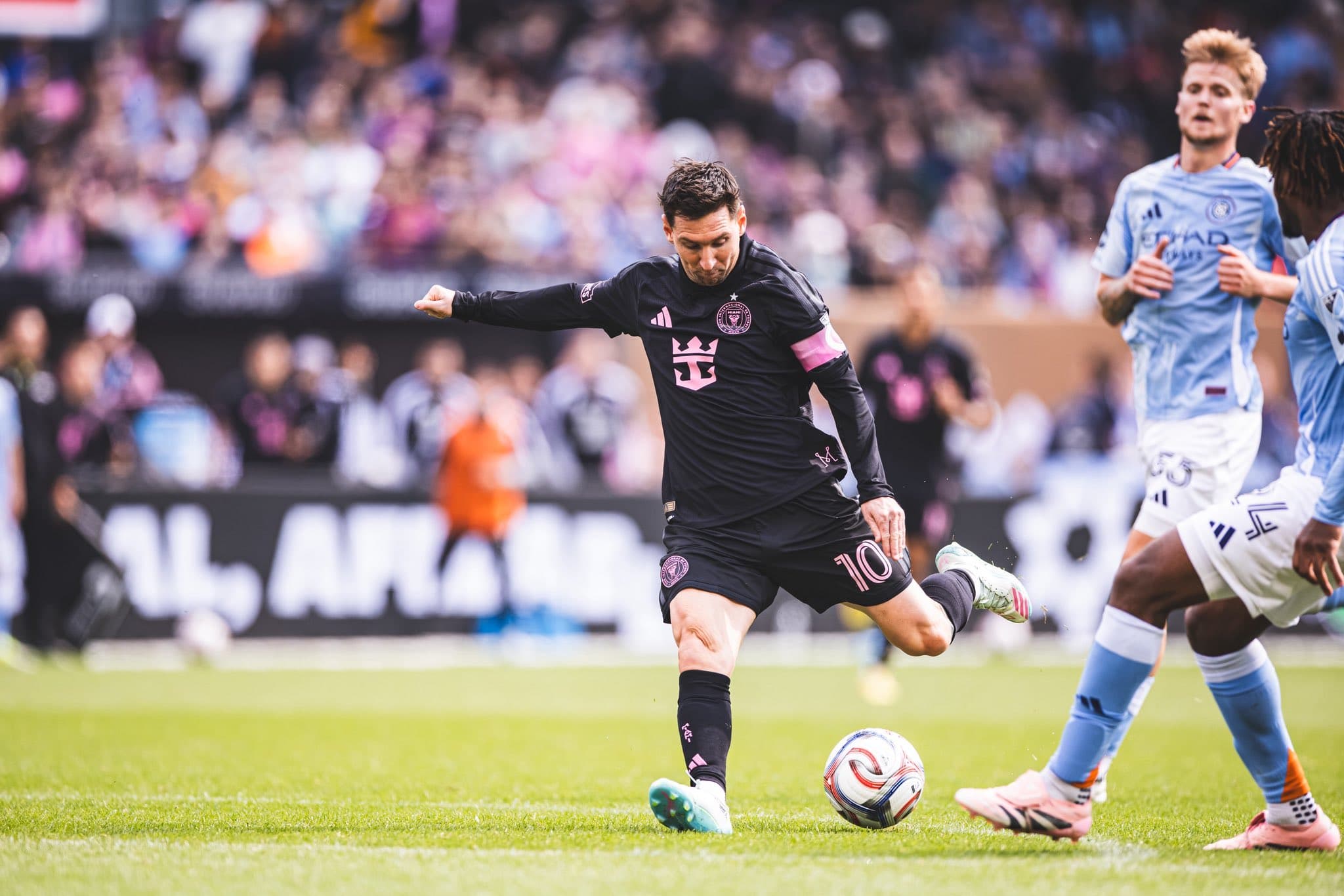 Top 10: Most Free-kick Goals In Football History (Updated)